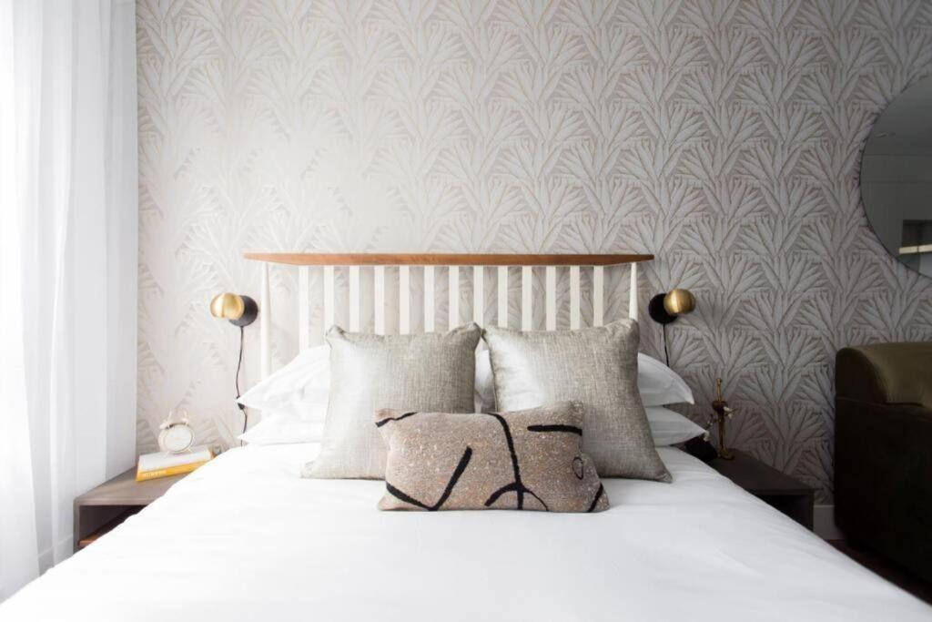 Wonderful Studio In Little Italy With Full Bath By Den Stays Montreal Ngoại thất bức ảnh